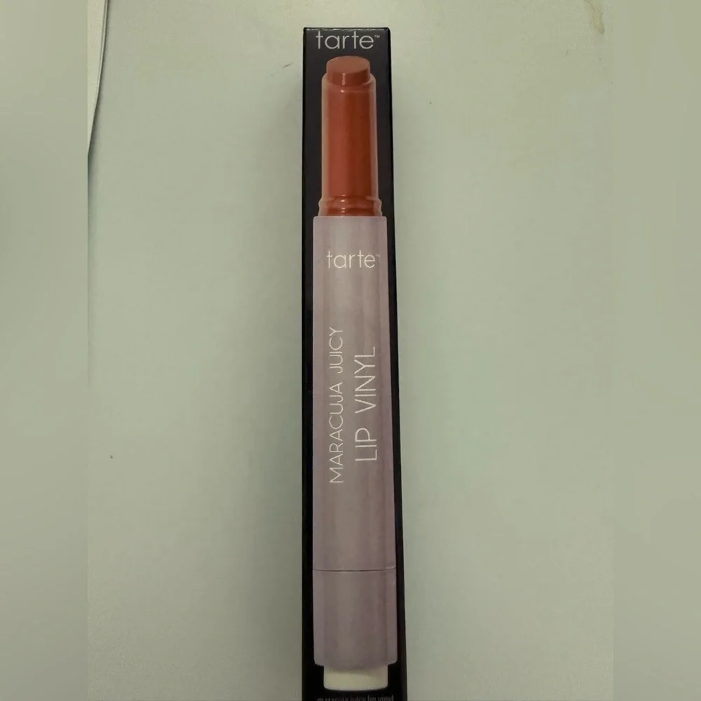 Tarte Maracuja Juicy Lip Vinyl Gloss in Rosy Brown